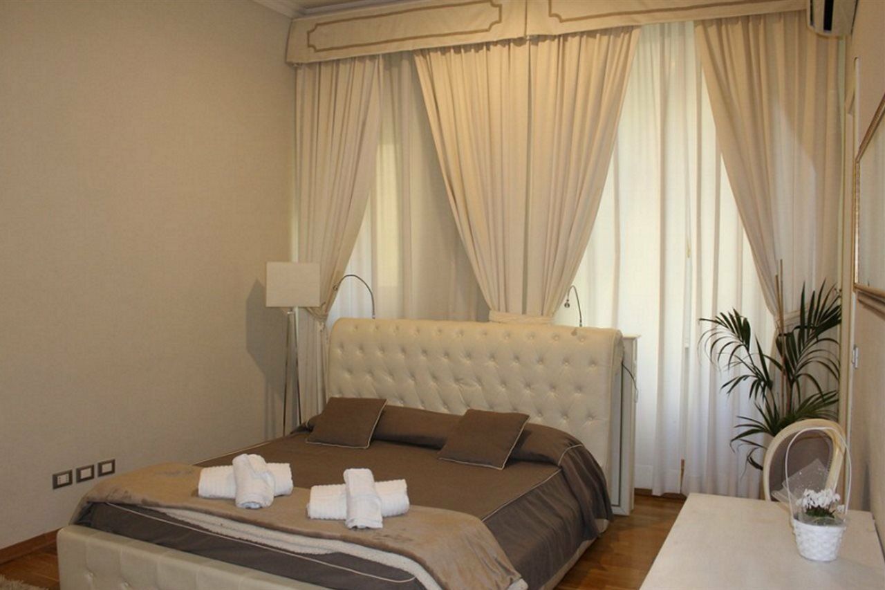 مبيت وإفطار روما Domus Via Veneto المظهر الخارجي الصورة